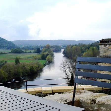 La Cafourche Апартаменты Бейнак-э-Казенак