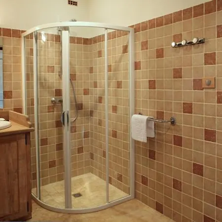 La Cafourche Апартаменты Бейнак-э-Казенак